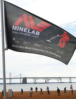 Minelab flag